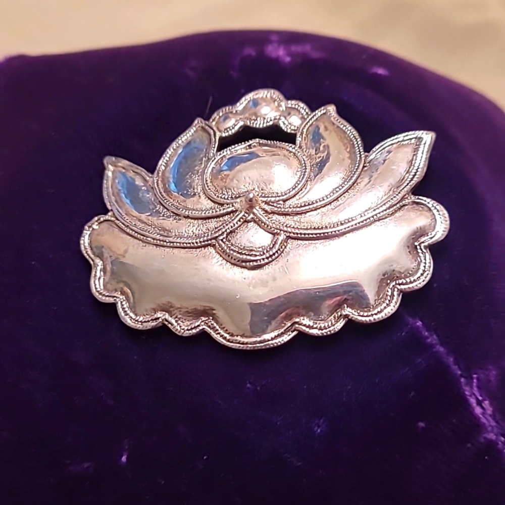 Alva Museum Replica Brooch